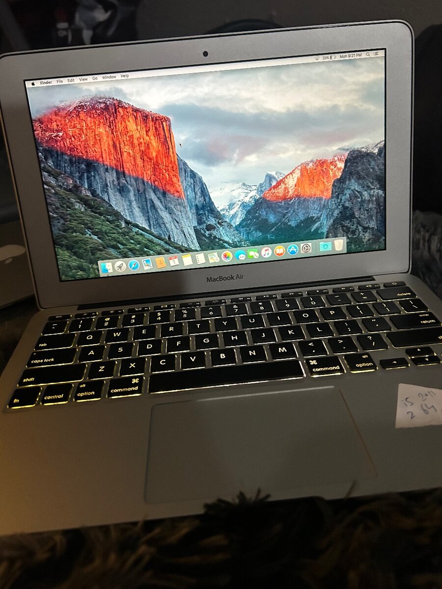 MacBook Air 2011