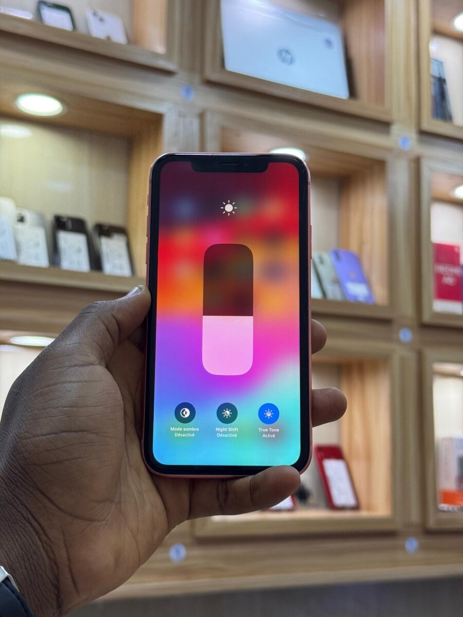 iPhone XR rouge