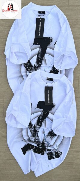 T-shirt blanc imprimé moderne