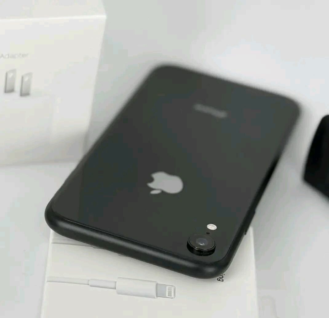 iPhone Noir 64GB Débloqué