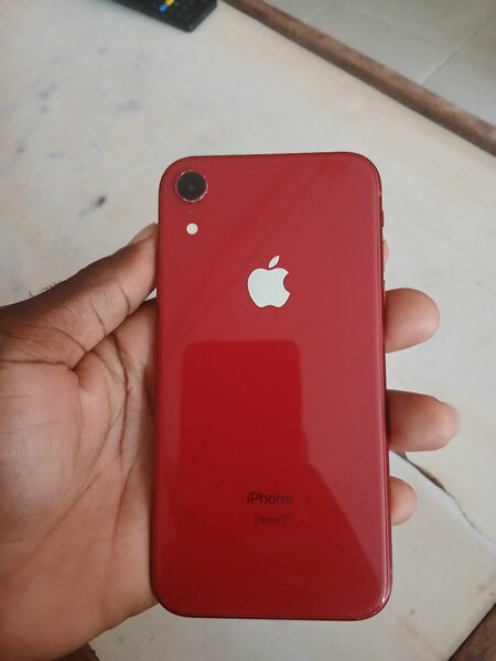 iPhone XR Rouge