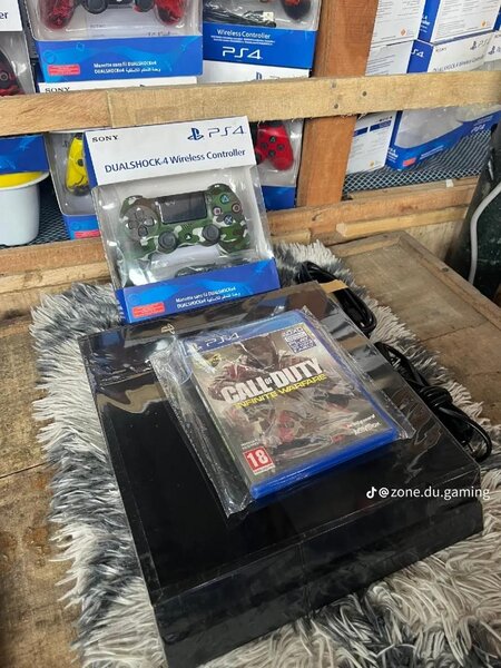 Console PS4 fat non craquée