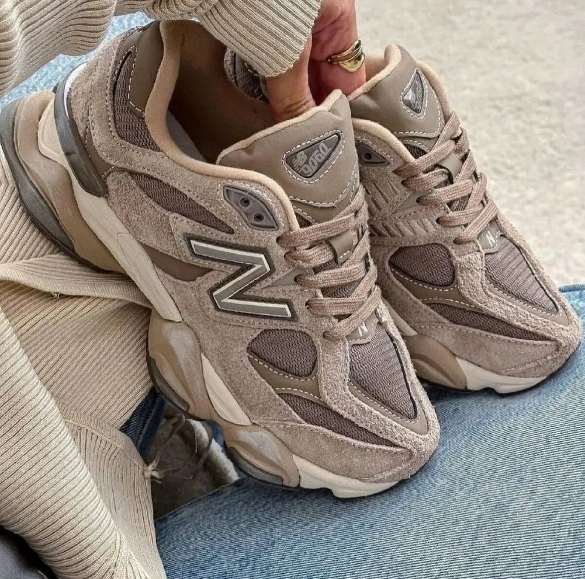 NEW BALANCE SUPER CLASSIC