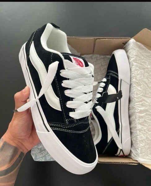 Baskets noires classiques