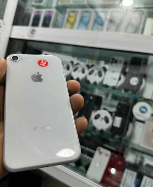 iPhone 8blanc 64 Go