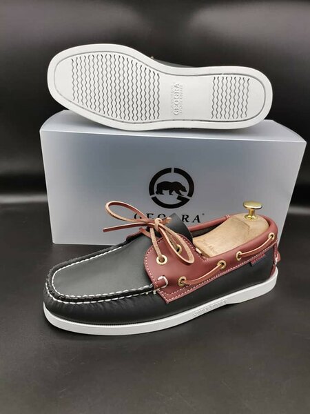 Chaussures bicolores