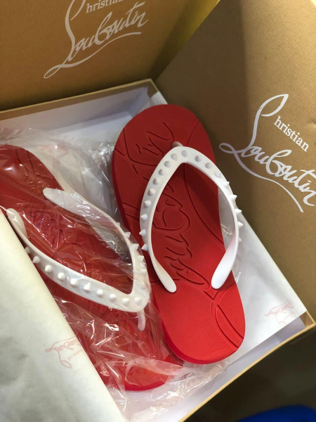 Claquettes rouge