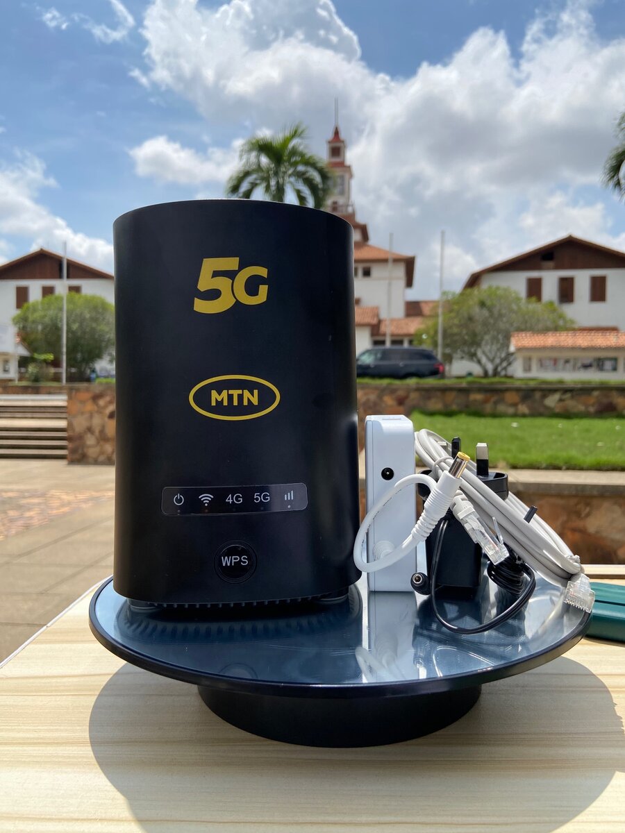 5G Universal Router