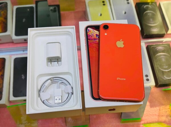 iPhone XR 64g Rouge