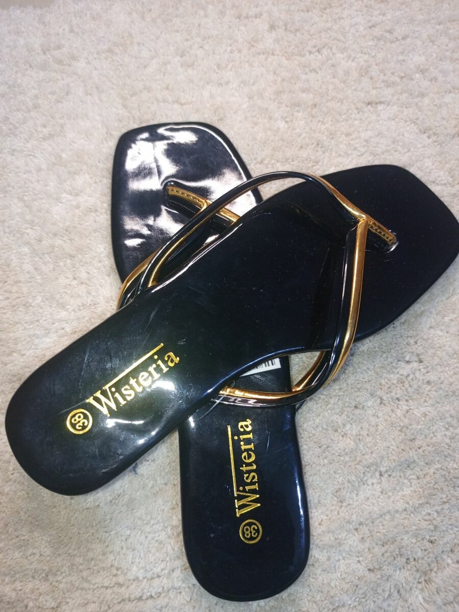 Tongs élégantes pour femmes