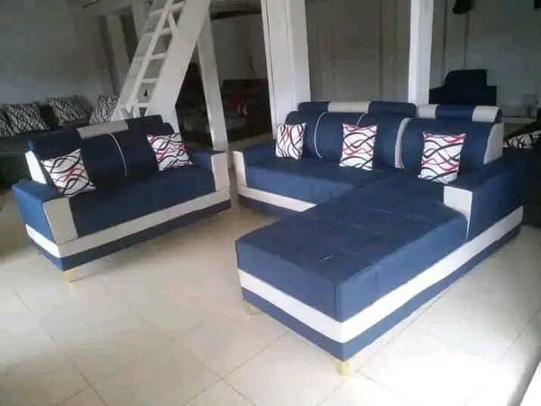 Salons de fouteuill 7 place disponible