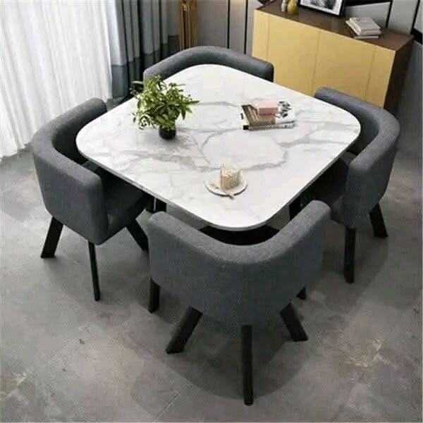 Ensemble Table et Chaises Moderne