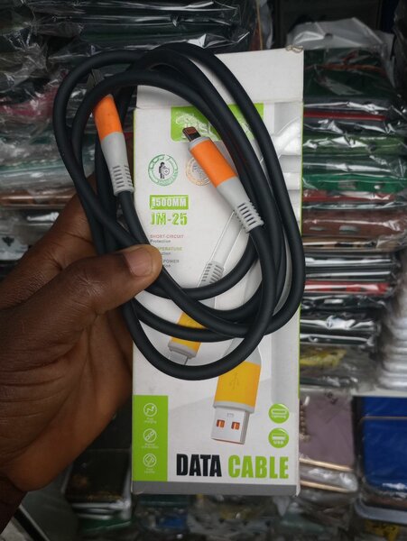 Data cable