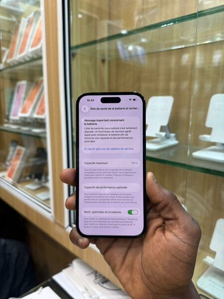 iPhone Pro 128GB Noir Neuf