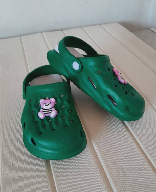 Kids crocs