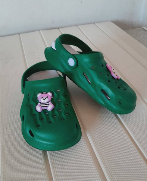 Kids crocs