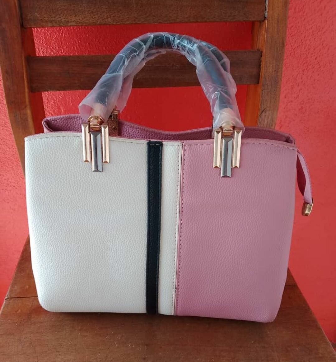 Sac à main bicolore élégant