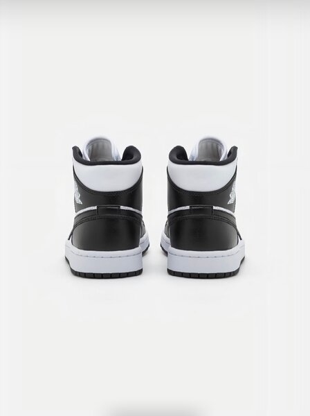 Baskets Hautes Noires et Blanches