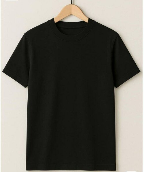 T-shirt noire classique en coton