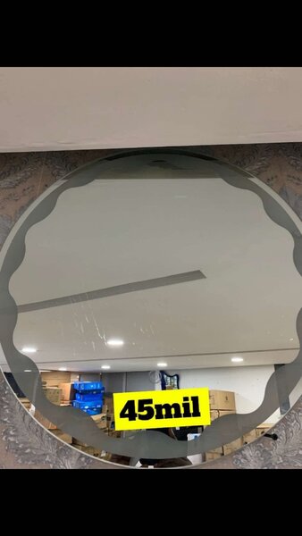 Miroir mural décoratif élégant