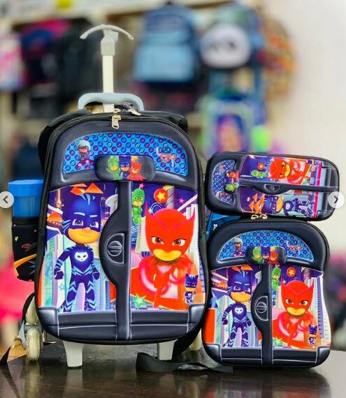 Набор из 4 предметов для школы с принтом