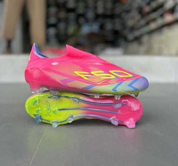Chaussures Foot F50 Colorées