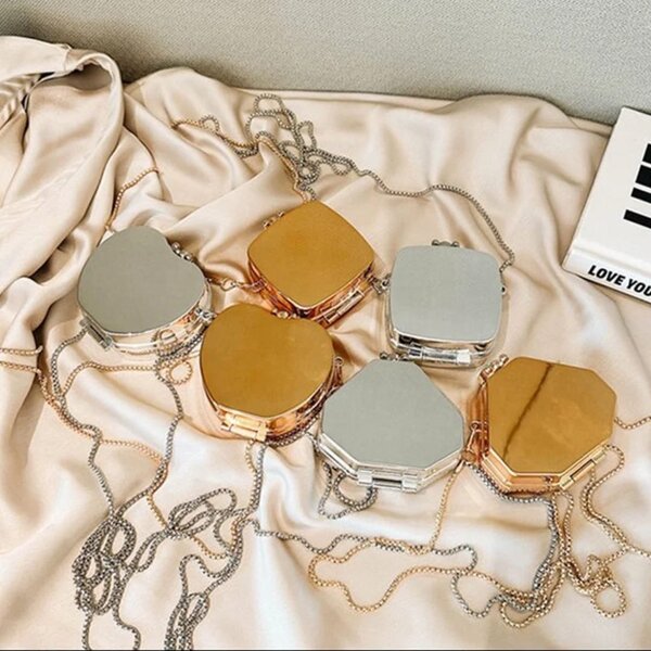 Sac à main métallique élégant