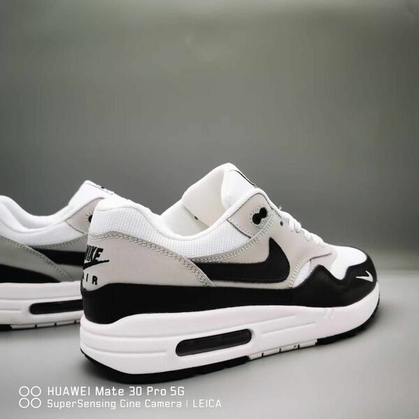 Baskets Air Max élégantes