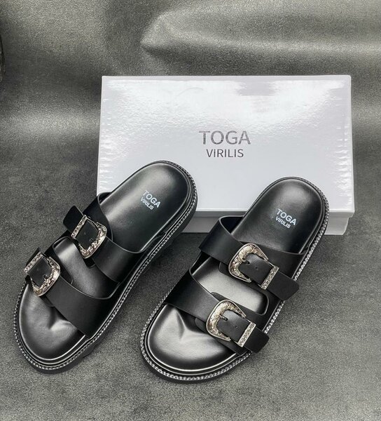 Sandales à boucles élégantes