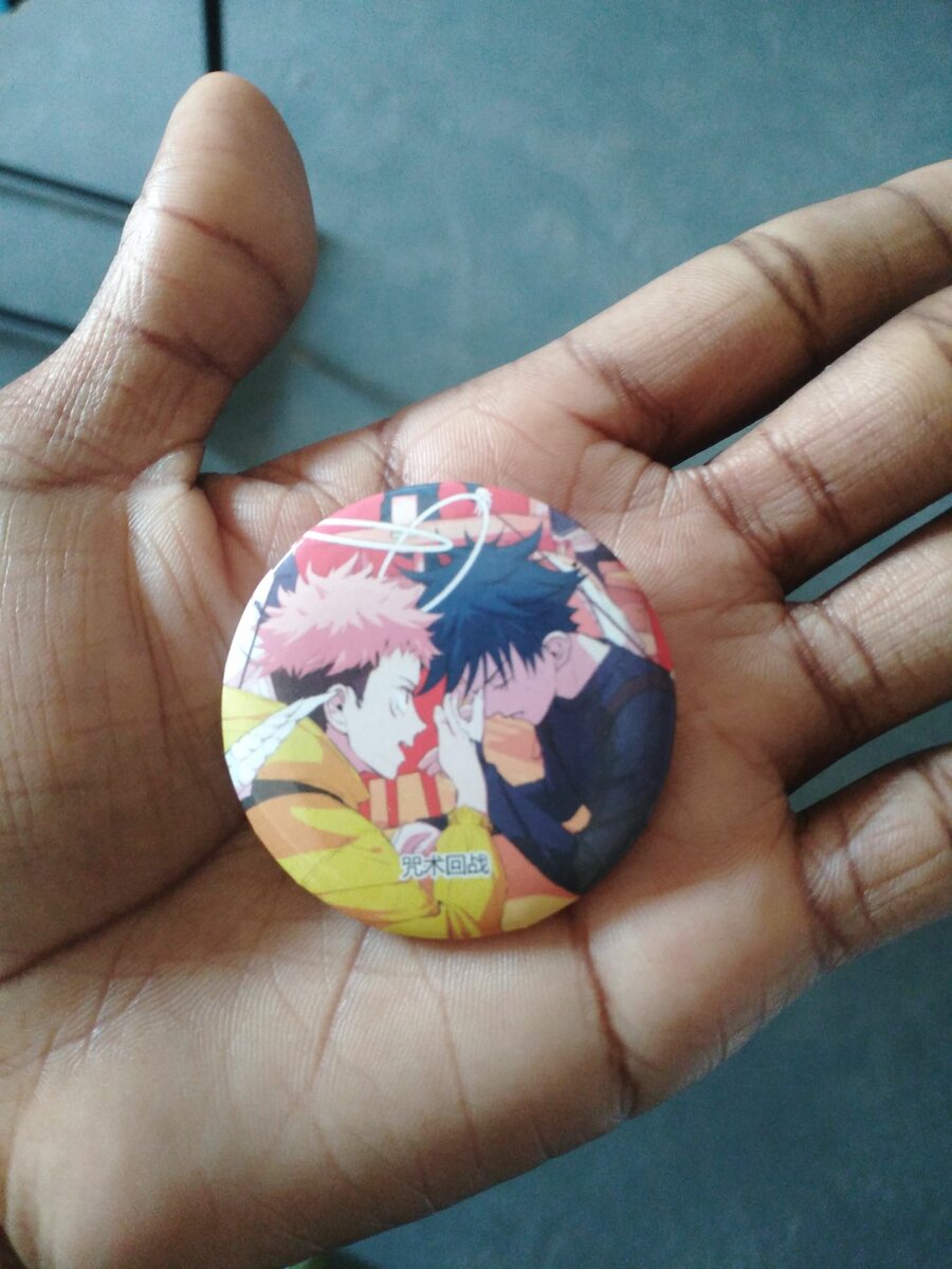 JUJUTSU KAISEN BADGE
