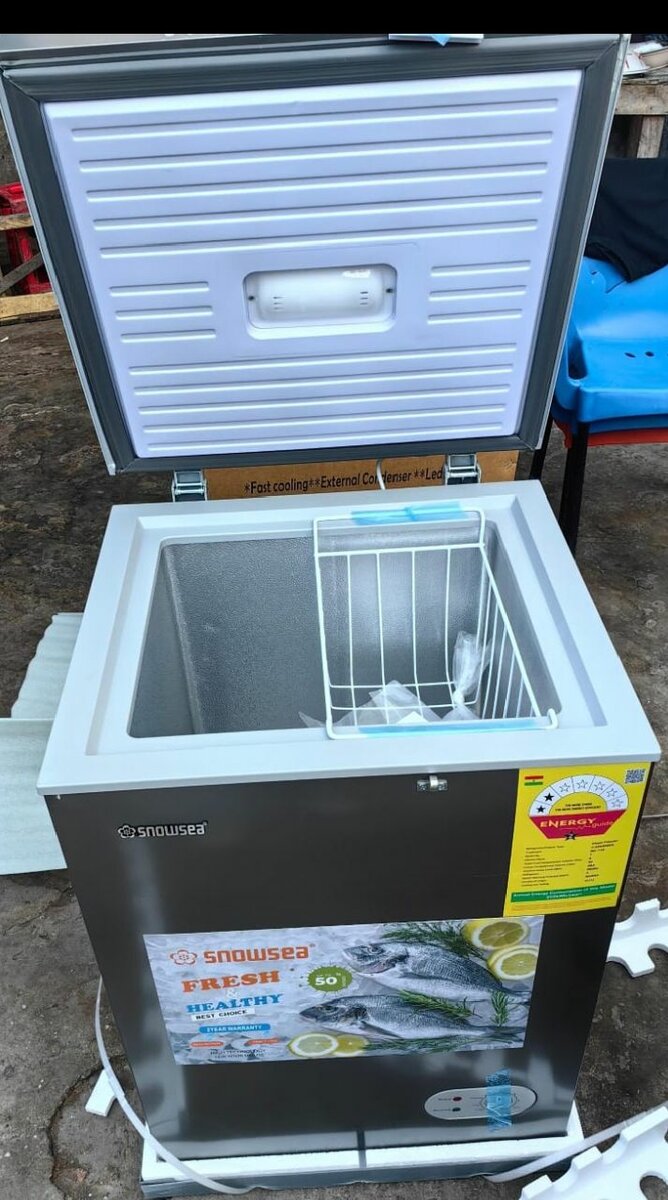 Snow sea 145 litres deep freezer