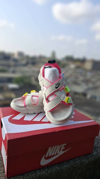 Sandales Nike pour enfants