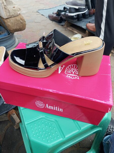 Sandales élégantes Amitin