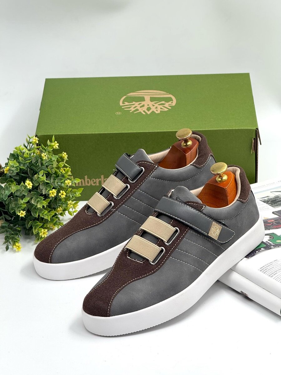 TIMBERLAND GREY AND COFFEE