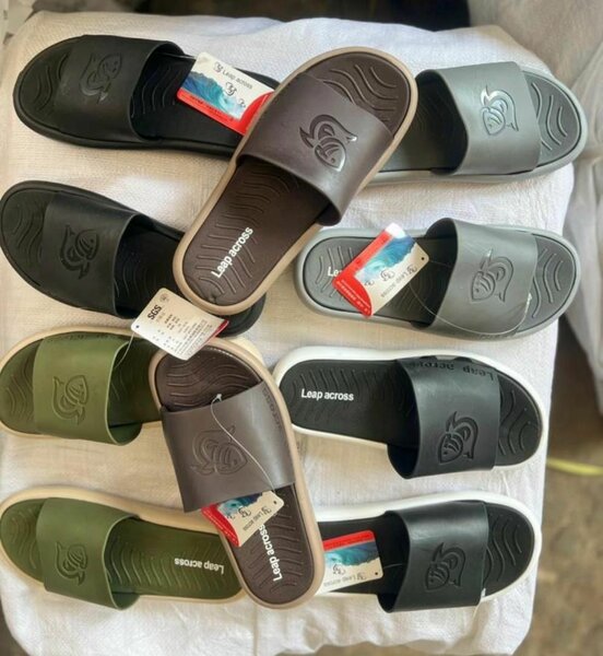 Claquettes confortables unisexes