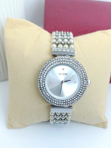 Montre Femme Élegante