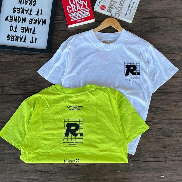 Round necks with suitable sizes