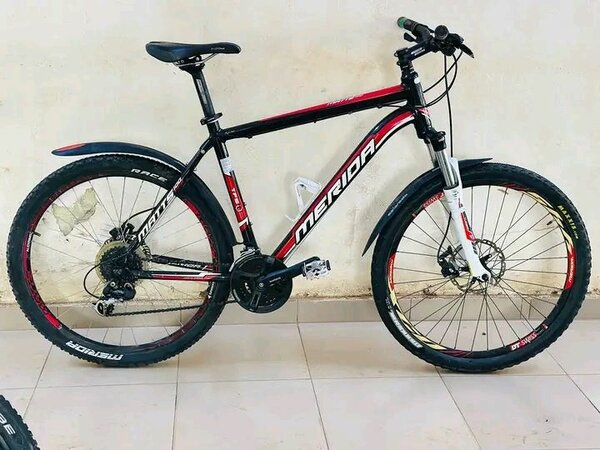 Vélo tout terrain robuste