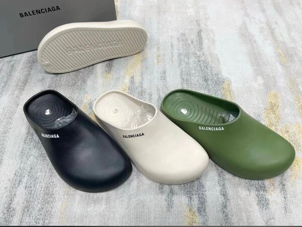 Balenciaga clogs