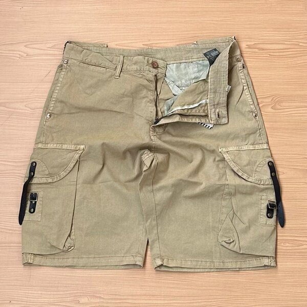 Solid cargo shorts