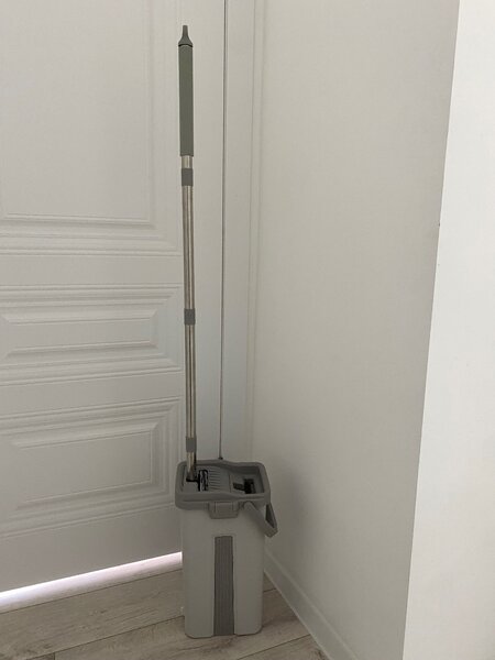 Швабра с отжимом и ведром