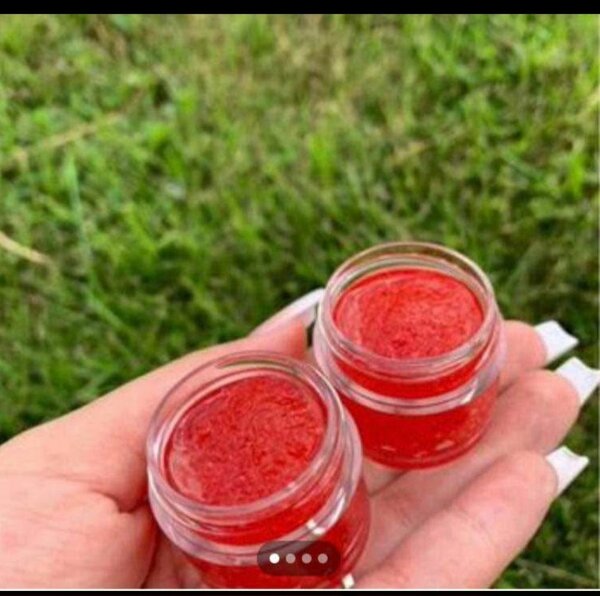 Gommage lèvres rose