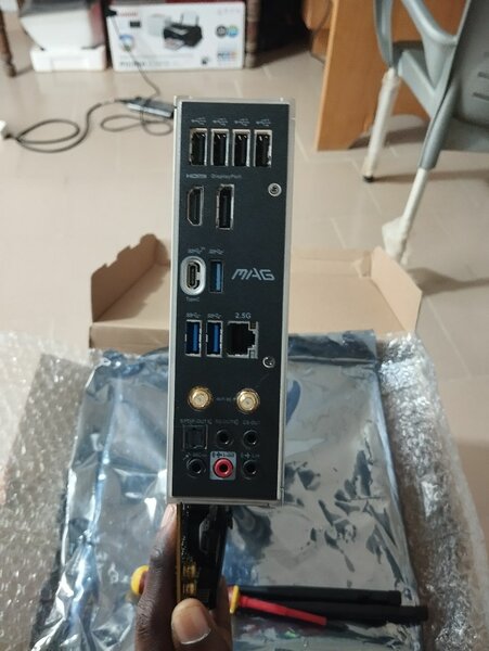 Carte mère MSI MAG B560M