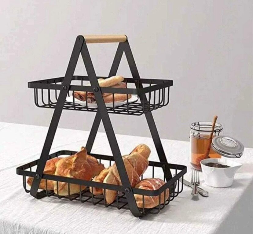 Étagère de cuisine fruit un croissant