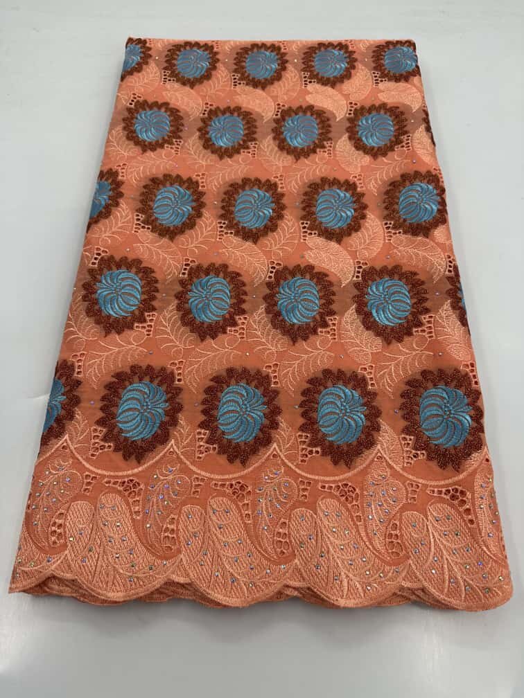 Tissu en dentelle floral coloré