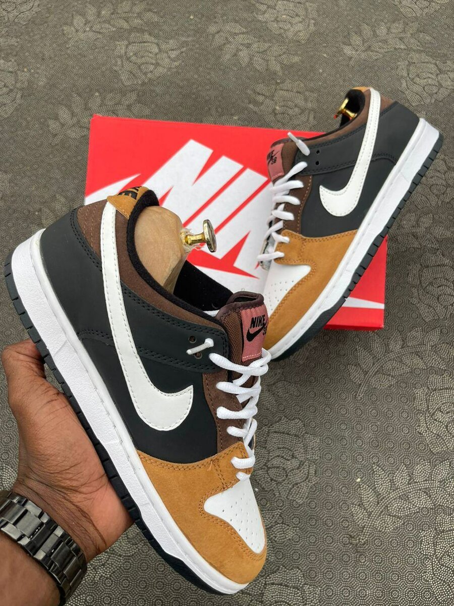 NIKE SB SHOES