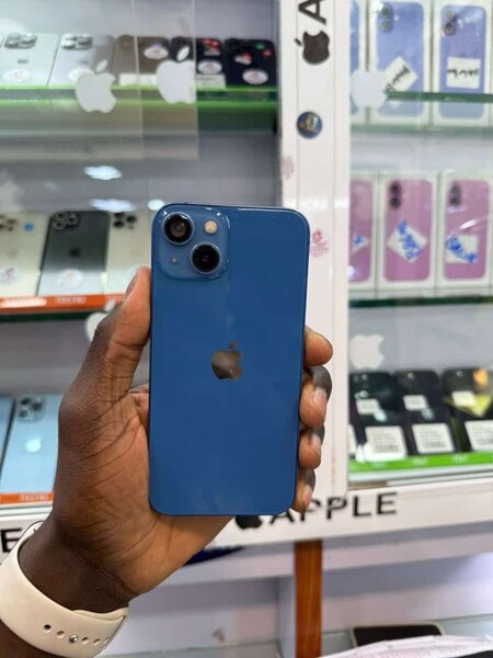 iPhone 13