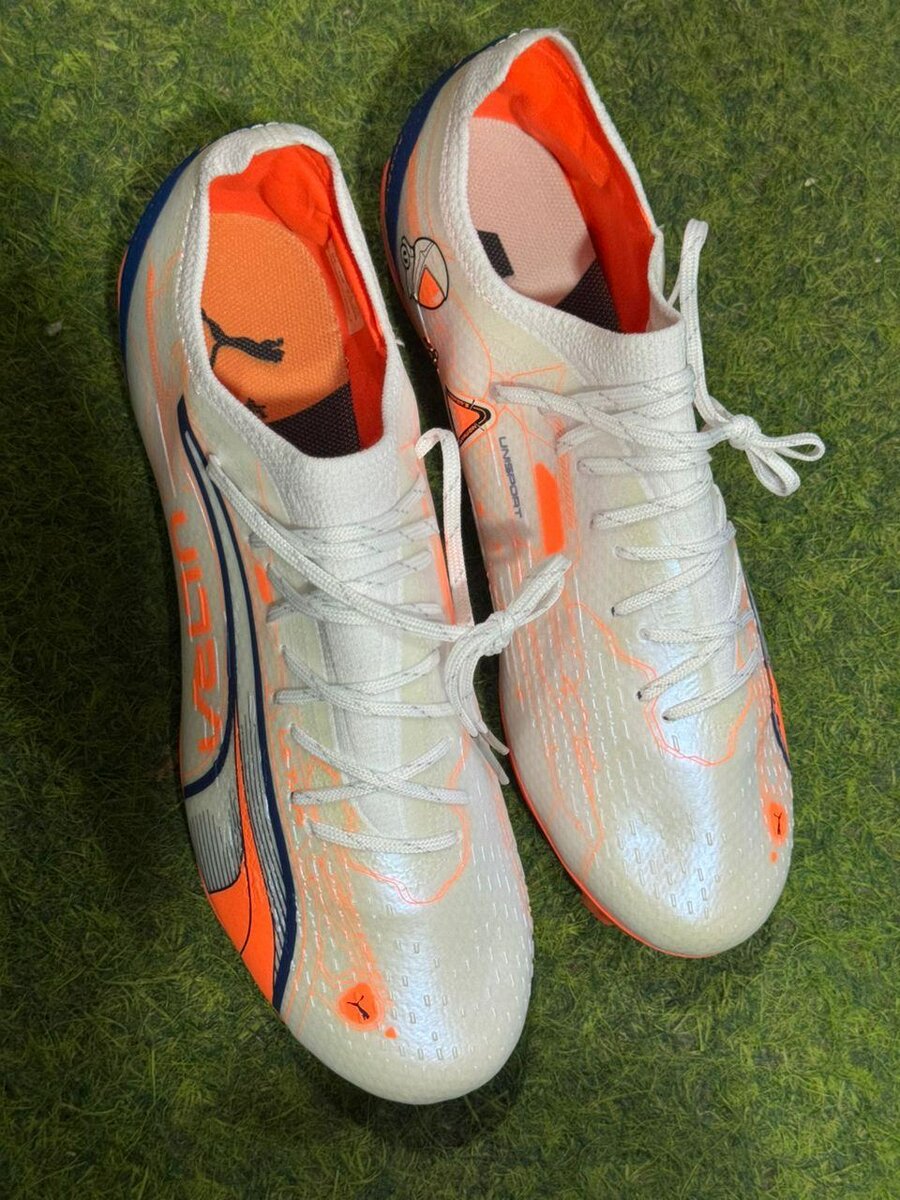 Chaussures de Football Ultra
