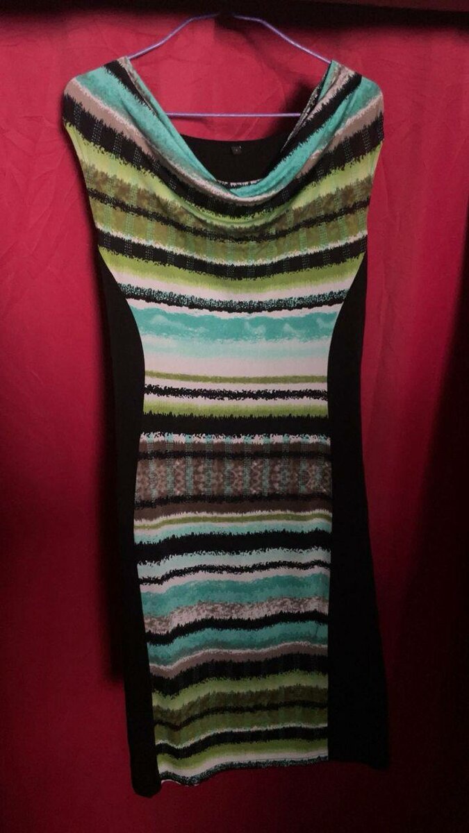 Robe élégante rayée