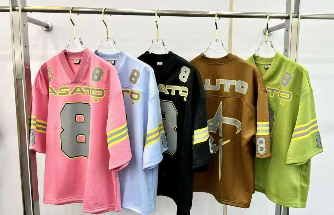 Maillots de sport unisexes tendance